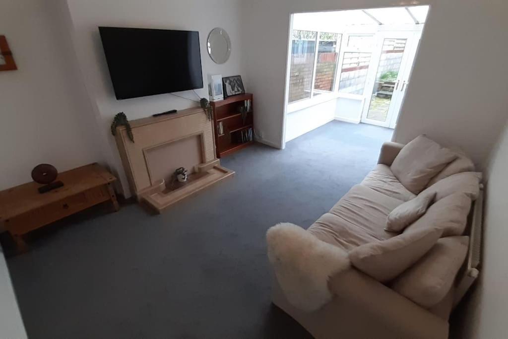 Free Parking Spacious * Cardiff